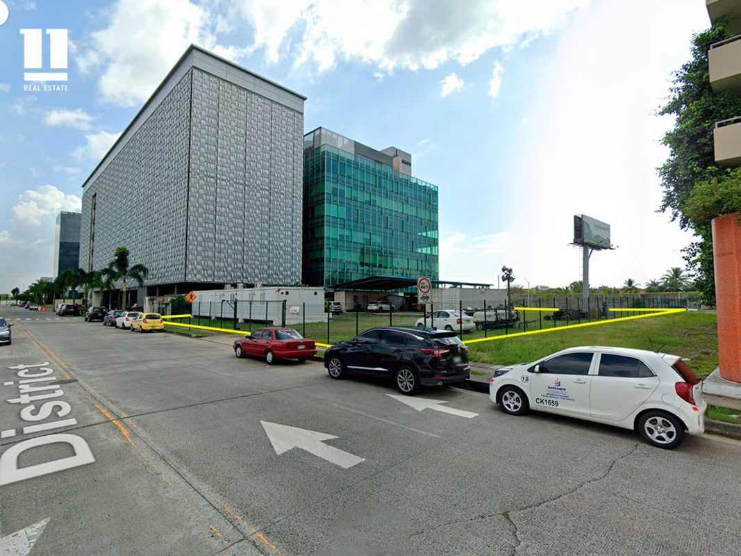 Prime 2,480m² Commercial Lot Santa María Business District Panama
