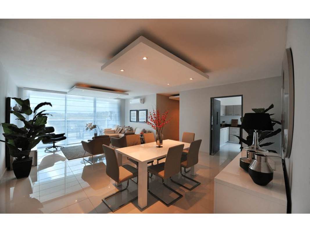 Bedroom with large window and built-in wardrobe at PH Mei Villa de las Fuentes