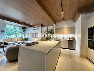 Apartment - Duplex Penthouse for Sale in Santa María - 3 bedrooms