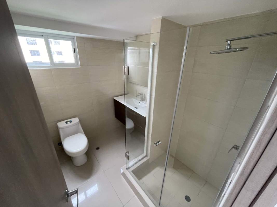 New bathroom with enclosure glass shower and sink PH Mei Panama