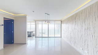 Apartment for Sale in San Francisco - 3 bedrooms