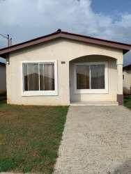 Open kitchen with beige cabinets built-in counter PH Espavé Vacamonte Panama for rent