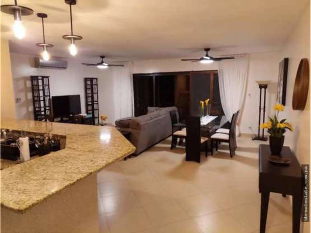 Elegant 2BR Apartment for Rent Embassy Club Clayton