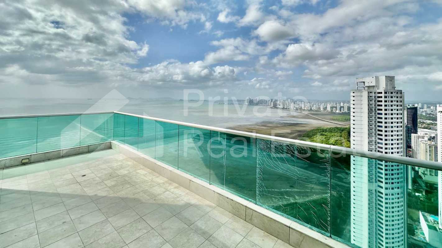 Expansive penthouse balcony overlooking Pacific Ocean in PH Ocean Two Costa del Este Panama City