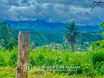 Panoramic lush tropical foliage with mountain views lot Jaramillo Boquete Panama