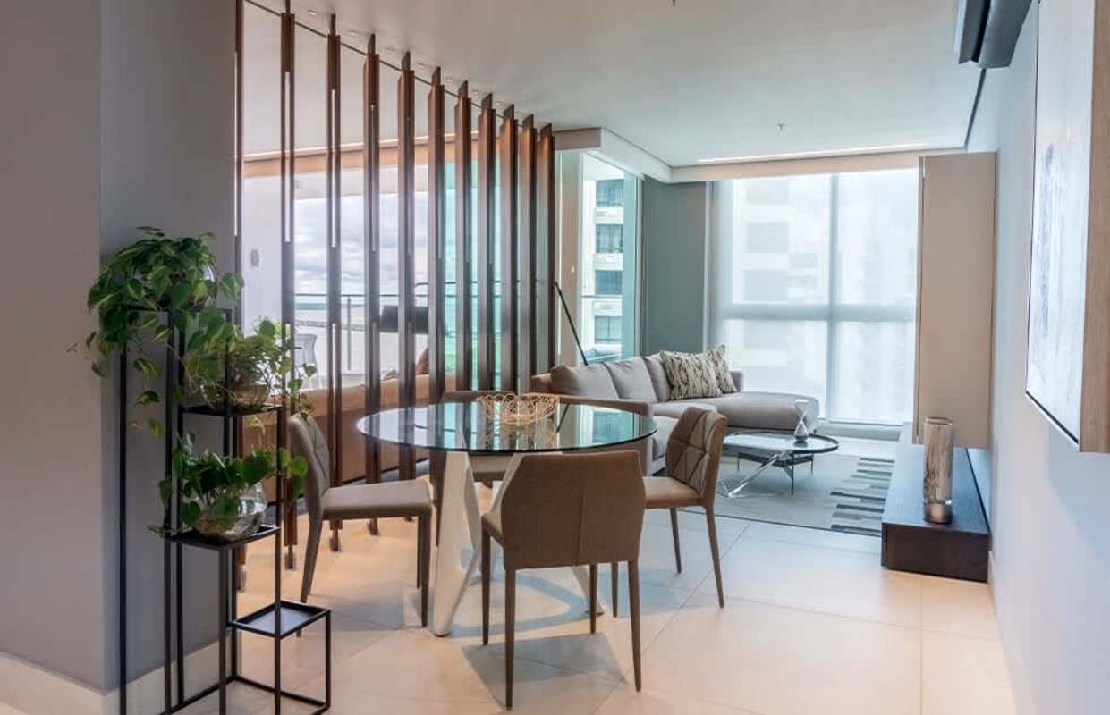 Open concept living dining with floor-to-ceiling windows at Murano Tower Panama