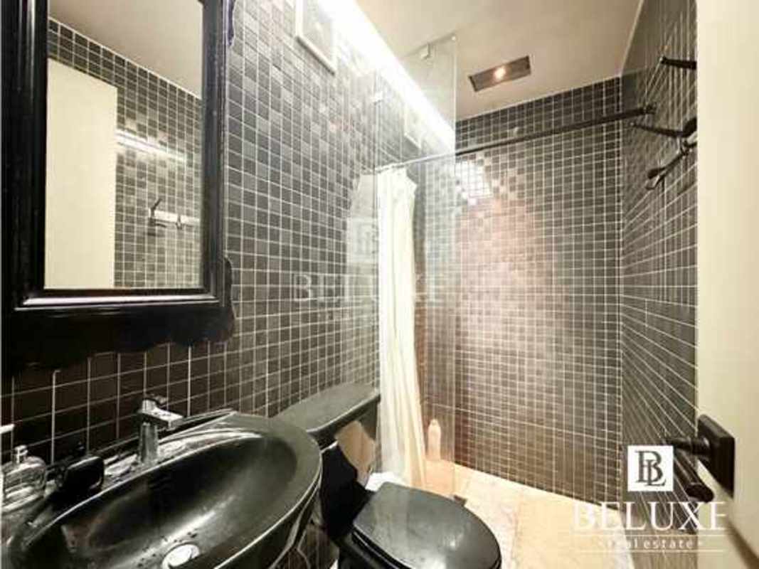 Rooftop terrace with panoramic views of Panama City's skyline at PH Vista Tower Bella Vista