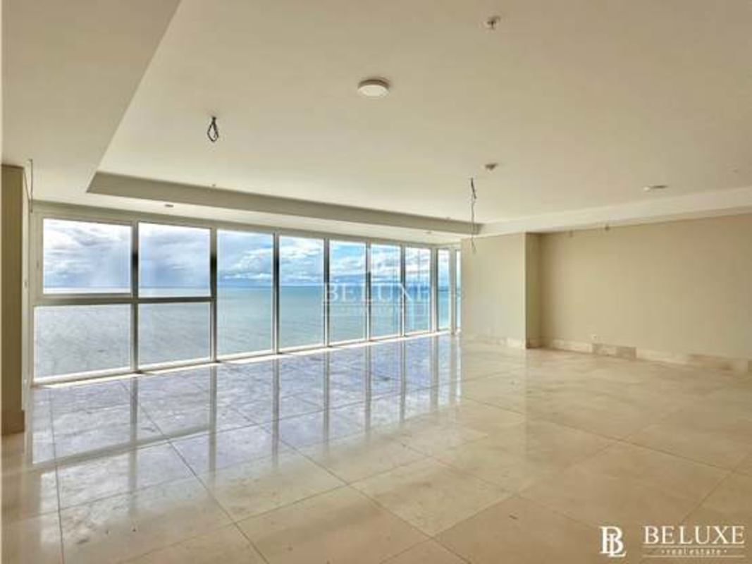 Modern bathroom with large window, vessel sink, glass shower in PH Windrose Coco del Mar Panama