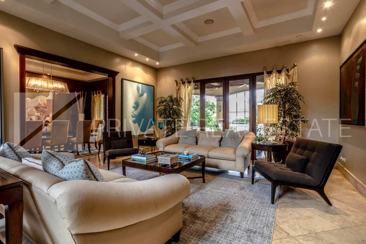 Luxury 5BR Furnished Mansion with Pool Balmoral Costa del Este