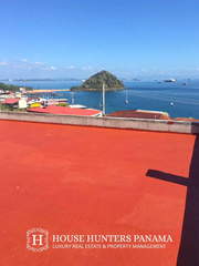 Villa for Sale in Taboga - 2 bedrooms