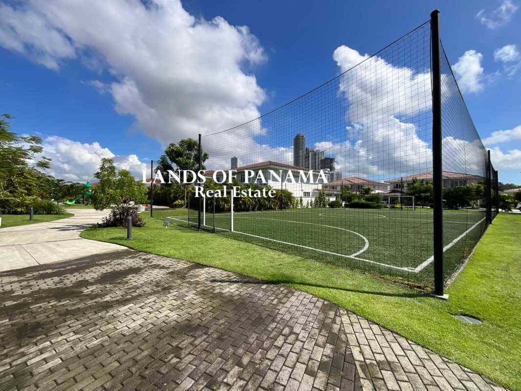 Luxury 3BR House at The Grove Santa Maria Golf Community - View 4