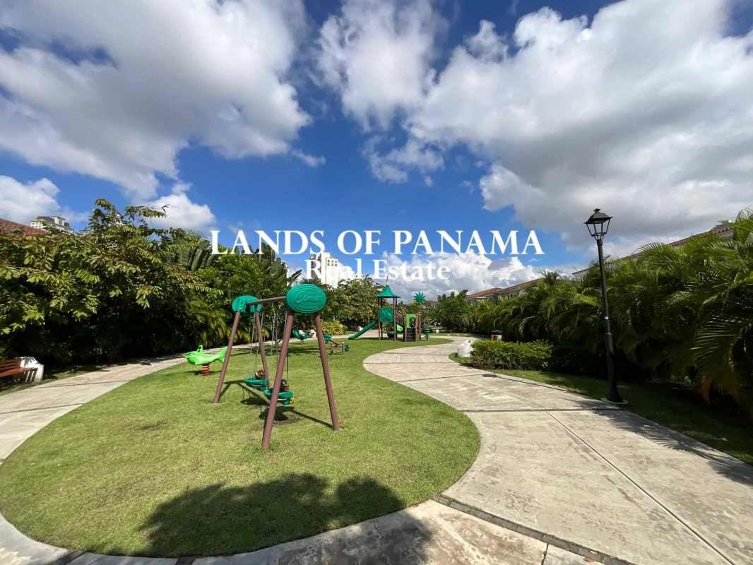 Luxury 3BR House at The Grove Santa Maria Golf Community - View 5