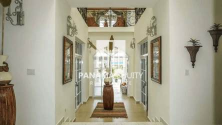Luxury 5BR Golf Villa with Pool in Coronado Panama in Chame - View 4
