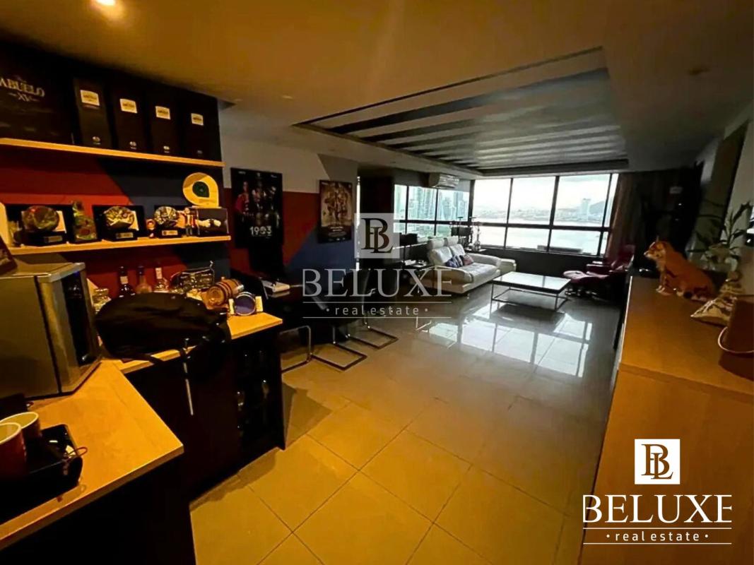 Fully equipped modern kitchen with granite countertops appliances in PH Bahia Balboa Paitilla Panama