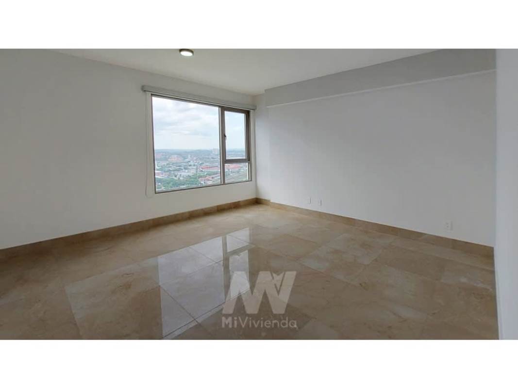 Large covered balcony overlooking golf course and city skyline at Green Garden Santa Maria Panama