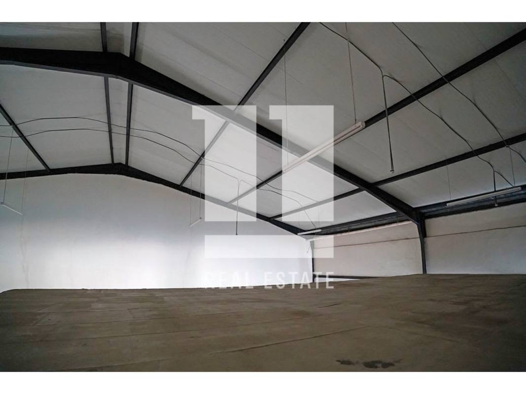 Interior warehouse dock area with concrete floors and industrial finishes Pedregal Panama