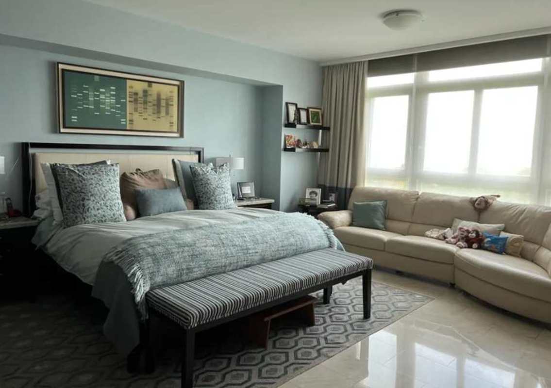 Balcony with panoramic park and city vistas at PH Pradera Altos del Golf Panama