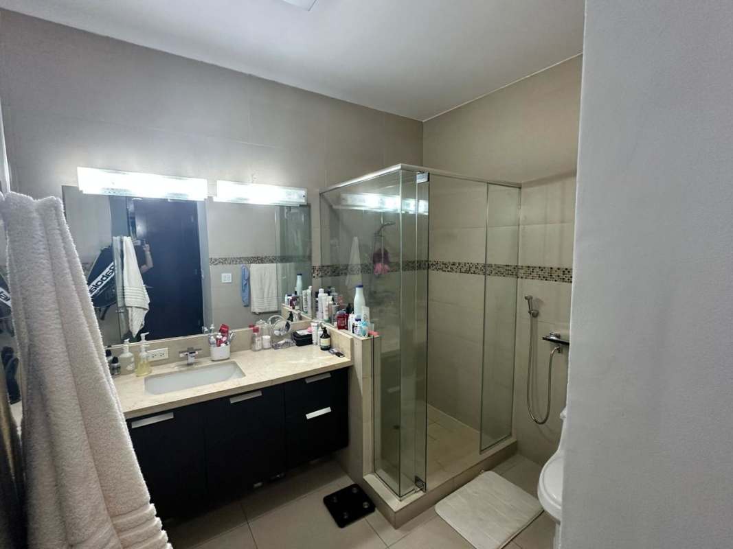 Children's room with modern design neutral tones at PH Oceanaire Punta Pacifica Panama