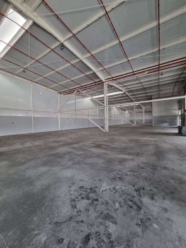 Spacious warehouse with high ceilings, reinforced floors and fire safety system in Panapark Free Zone Panama