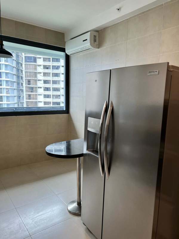 Private balcony with ocean skyline view PH The Point Punta Paitilla luxury condo Panama City