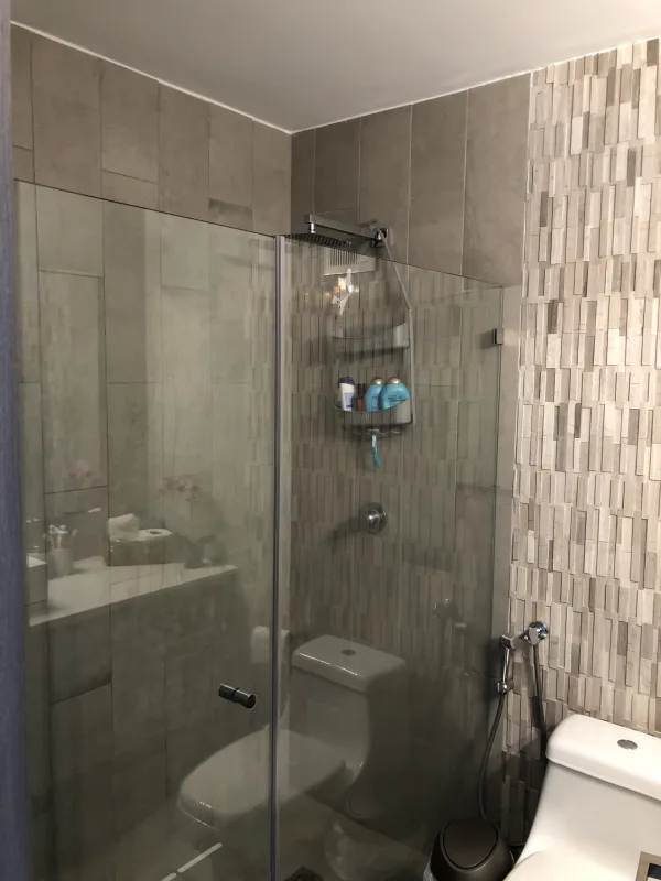 Spacious master bedroom with walk-in closet, AC and blackout blinds at PH Argentina Panama