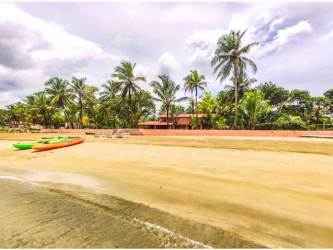 Covered balcony with panoramic Caribbean Sea view tropical villa Santa Isabel Colón Panama
