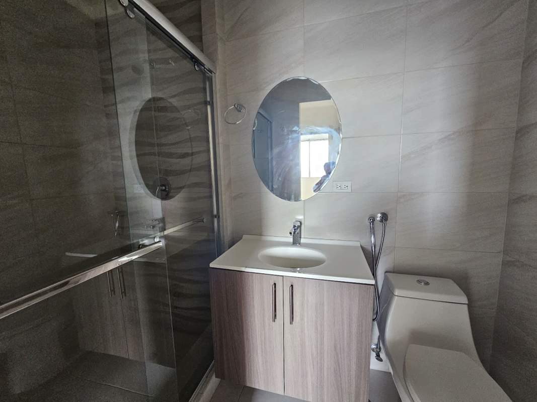 New 2BR 2BA Condo Metro Access PH Vista Horizonte