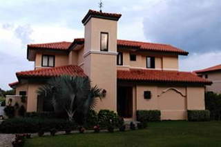 Beach Villa for Rent in Antón - 4 bedrooms