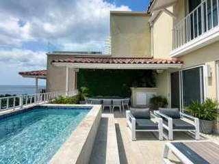 Penthouse Condominium for Sale in El Chirú - 4 bedrooms