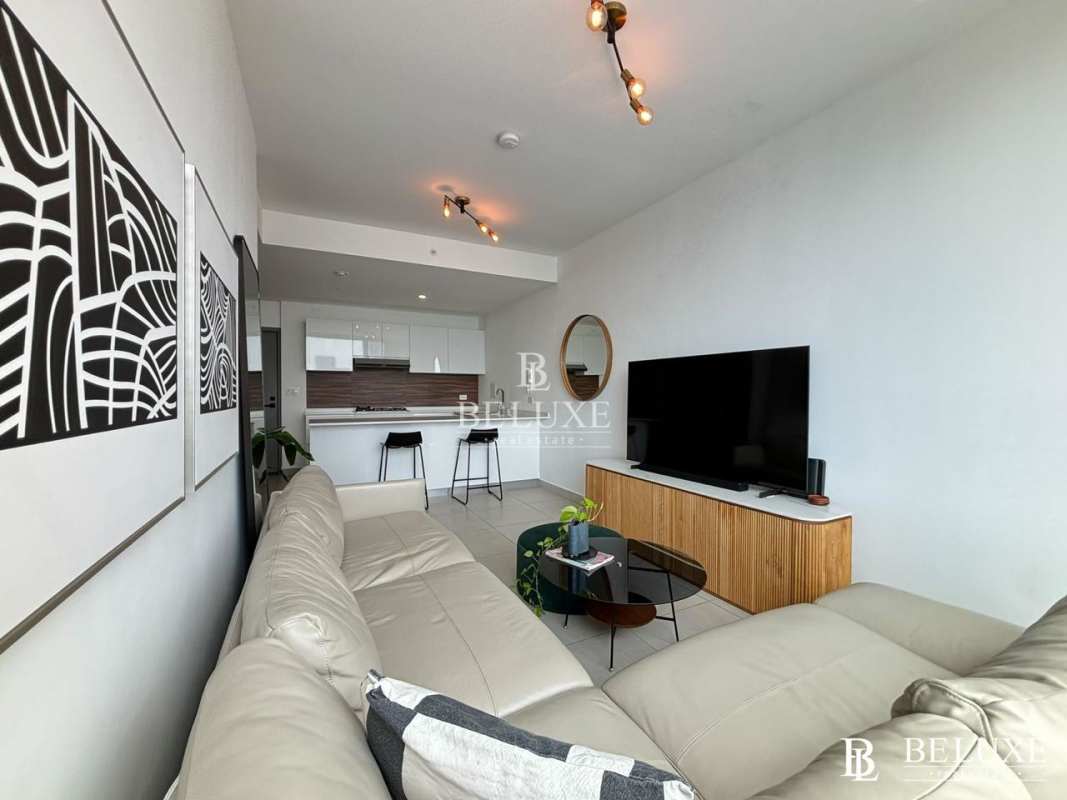 Modern yoga and meditation room in PH Van Gogh, El Cangrejo, Panama