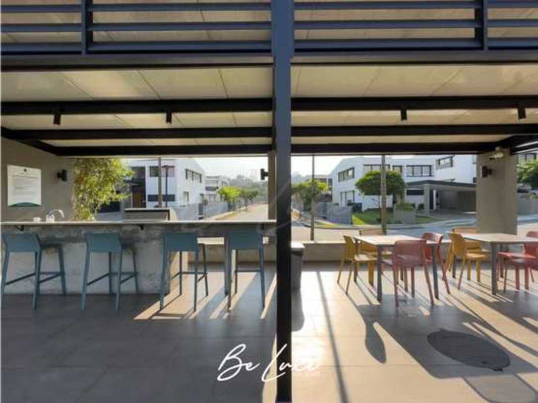 Jacuzzi pool, BBQ area, terrace at exclusive gated community clubhouse Altos de Panamá