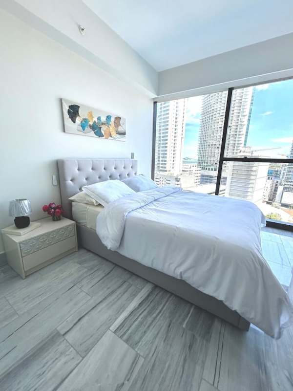 Luxury 2BR Condo with Terrace & Pool Bella Vista