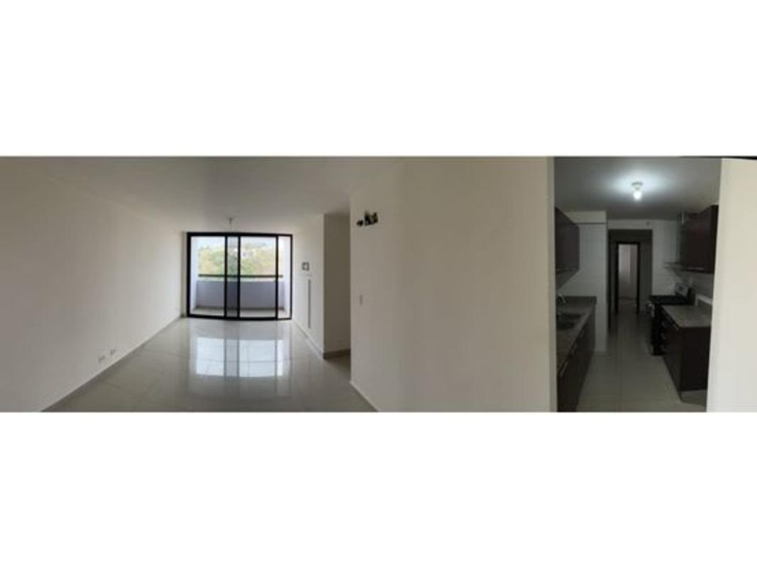 Bedroom with closet and city views at Condado Country Club Panama