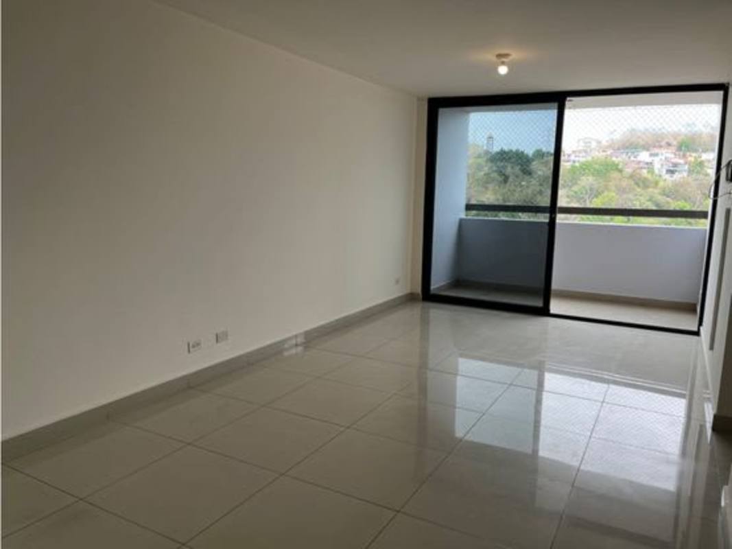 Outdoor basketball and multi-sport courts at PH Condado Country Club Condado del Rey Panama