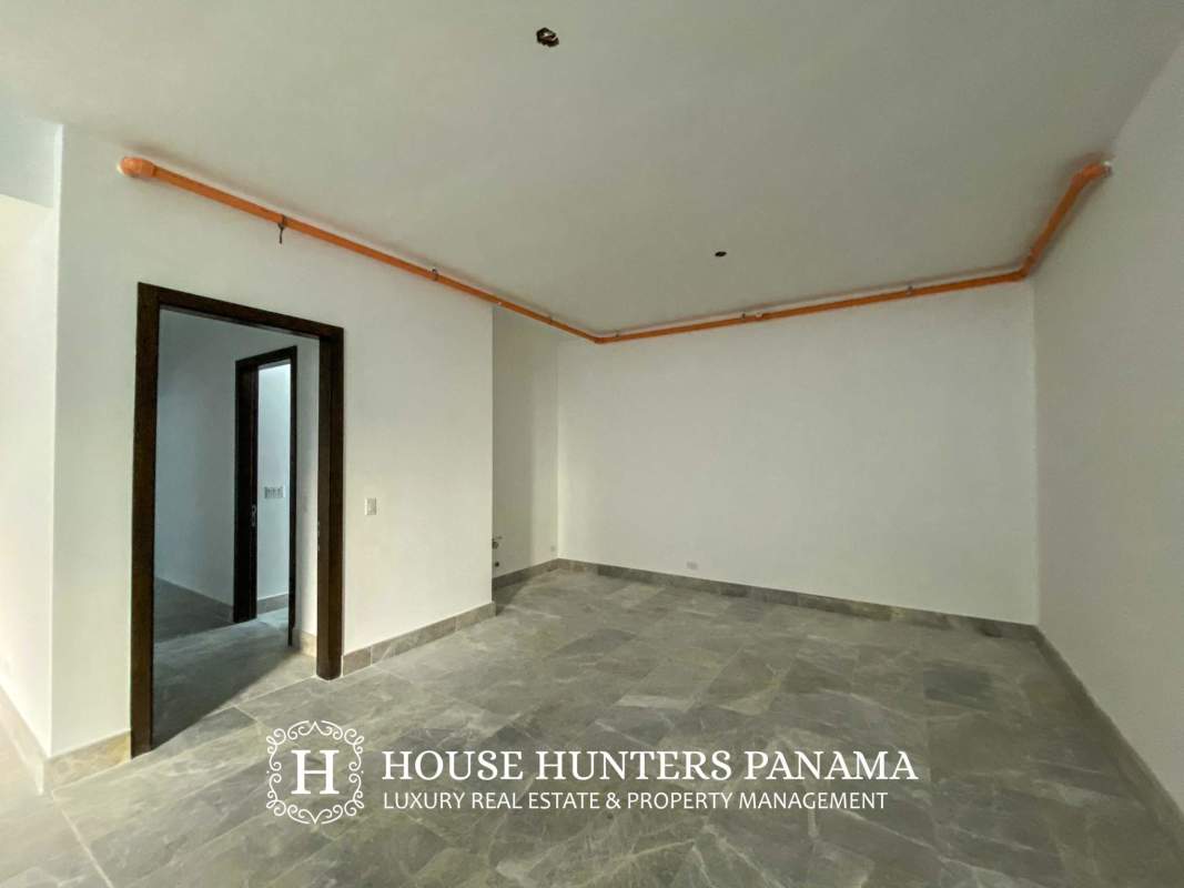 Modern luxury bathroom with double vanity, marble finishes, and large mirrors PH Sea Point Punta Paitilla