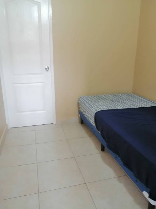 Contemporary kitchen granite countertops window PH Versalles Panama