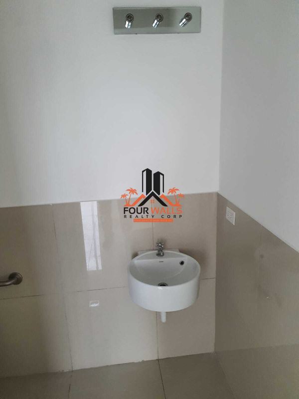 90m² Office for Rent PH BOC Balboa Ave Prime Location