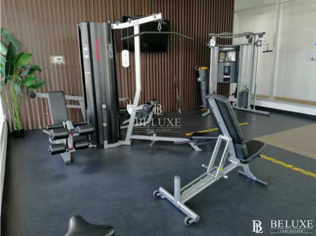 Infinity swimming pool overlooking Pacific Ocean from PH Bali Costa del Este Panama