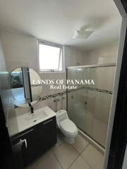 Apartment for Sale in Clayton - 3 bedrooms