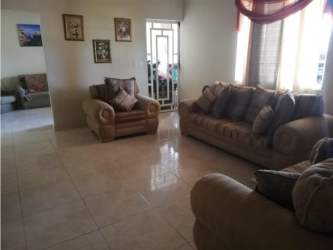 Spacious tiled living room house for rent Villas de Zaratí Penonomé