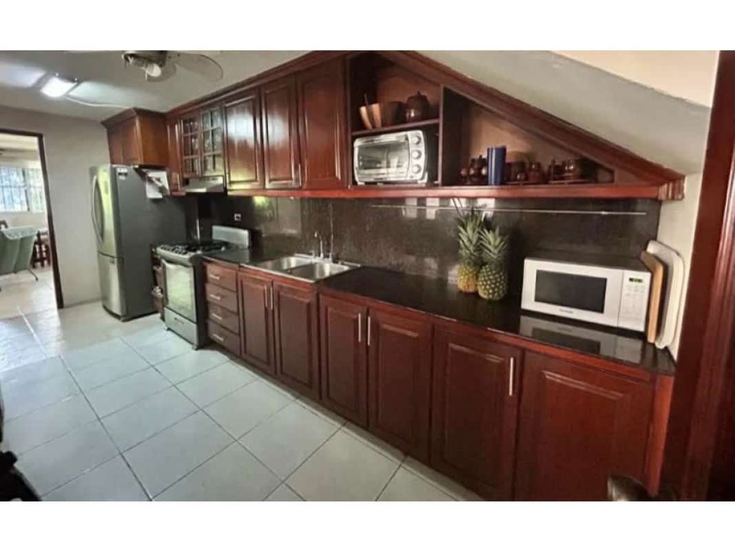 Bright bedroom with AC, tile floors, garden view in Condado del Rey Panama