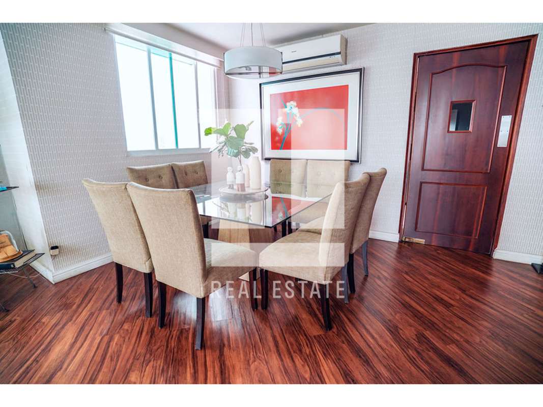 Contemporary hallway with mirror decorative console and art PH Bahia Obarrio Panama