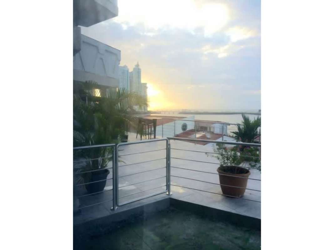 Luxurious 399m2 Condo with Ocean Views in PH Camino Real Paitilla