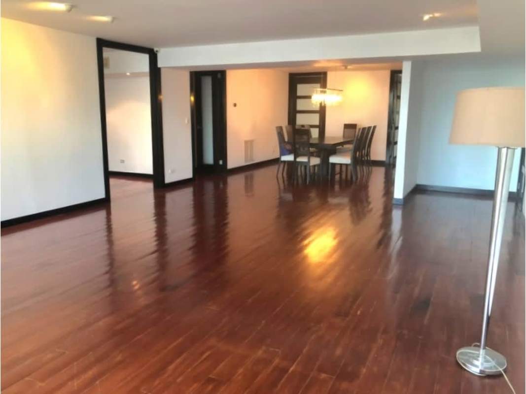 Large master bedroom featuring bay windows and panoramic ocean views in PH Camino Real Paitilla