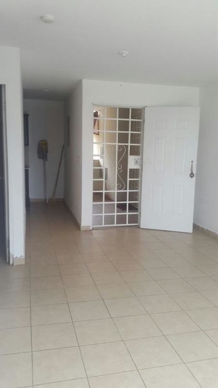 Bright living space with tile floors and large window PH La Loma 12 de Octubre Panama