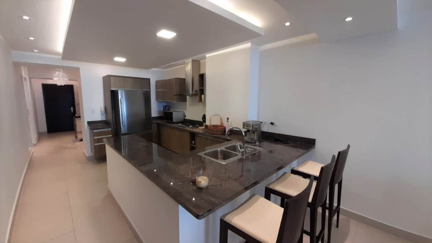 Coastal skyline and Pacific Ocean view from private balcony in PH Rivage Avenida Balboa