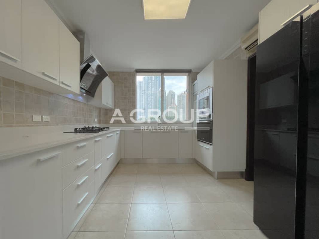 Bright spacious living room with city views at PH Mystic Point Tower 200 Punta Pacifica Panama