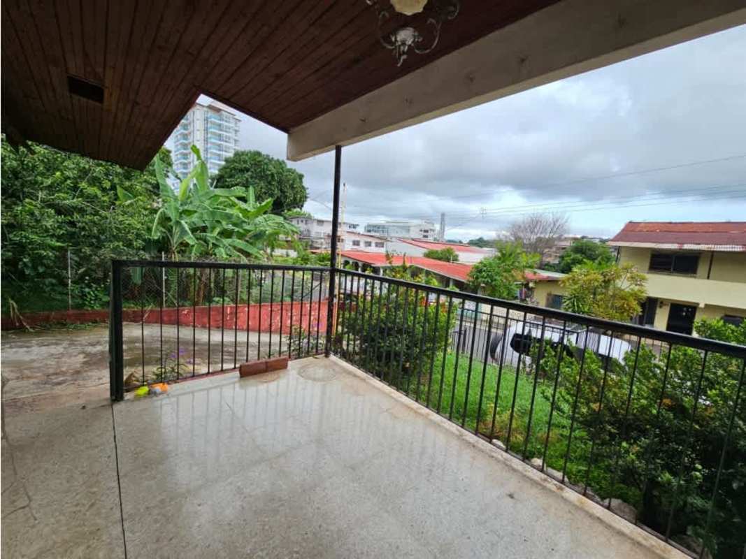 Large lot in Bethania Urbanización Club X for sale in Panama City