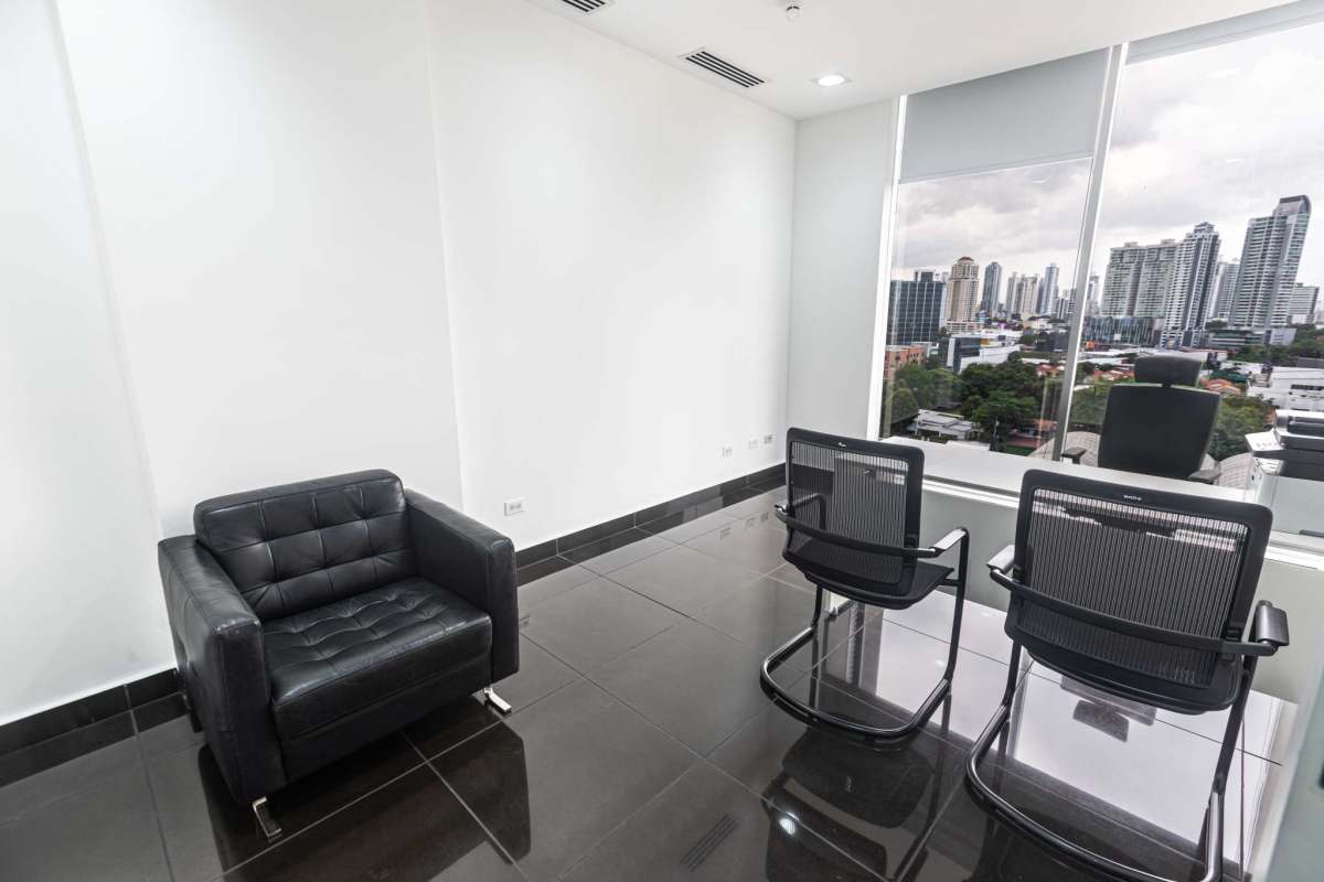 Private enclosed office with large glass windows and city view in PH Office One Obarrio Panama