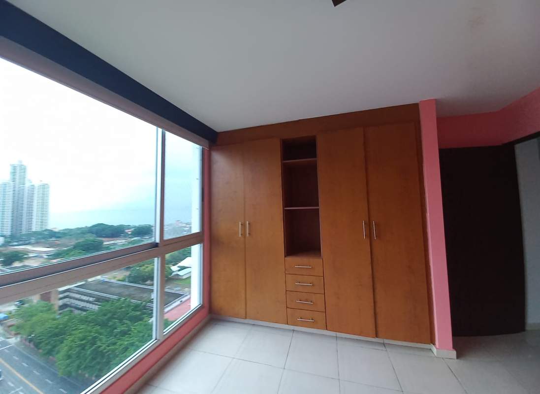 Bedroom with panoramic city ocean view built-in wardrobe PH Marina Plaza San Francisco Panama